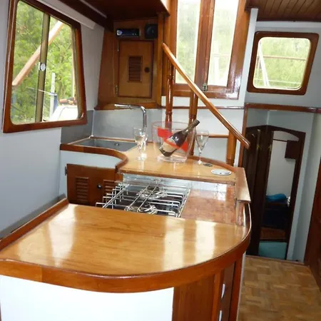 Bateau Papaye Πλωτό κατάλυμα Σετ
