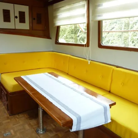 보트호텔 Bateau Papaye *